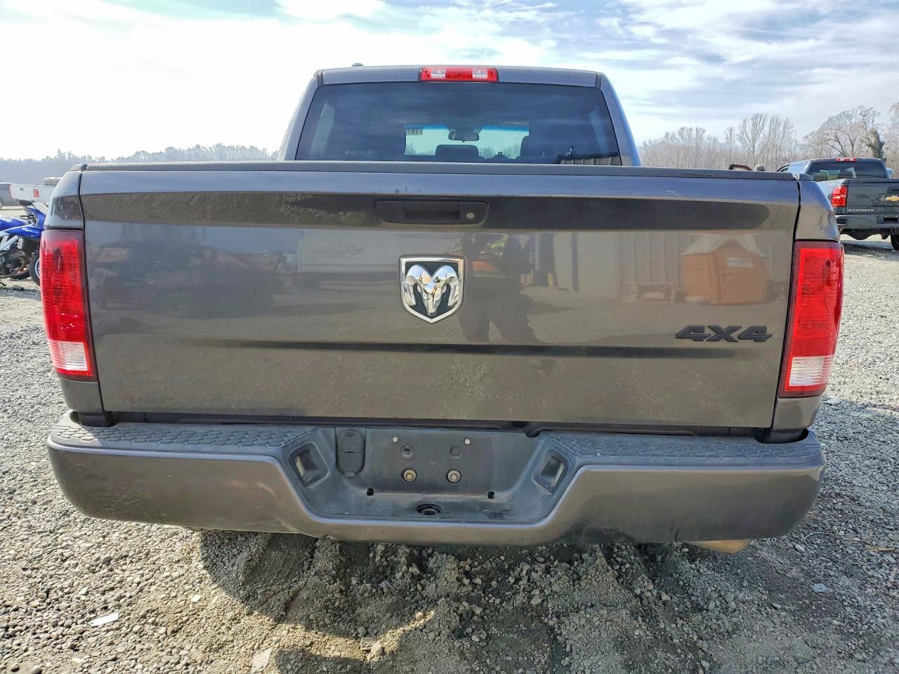 2017 RAM 1500 ST photo 6