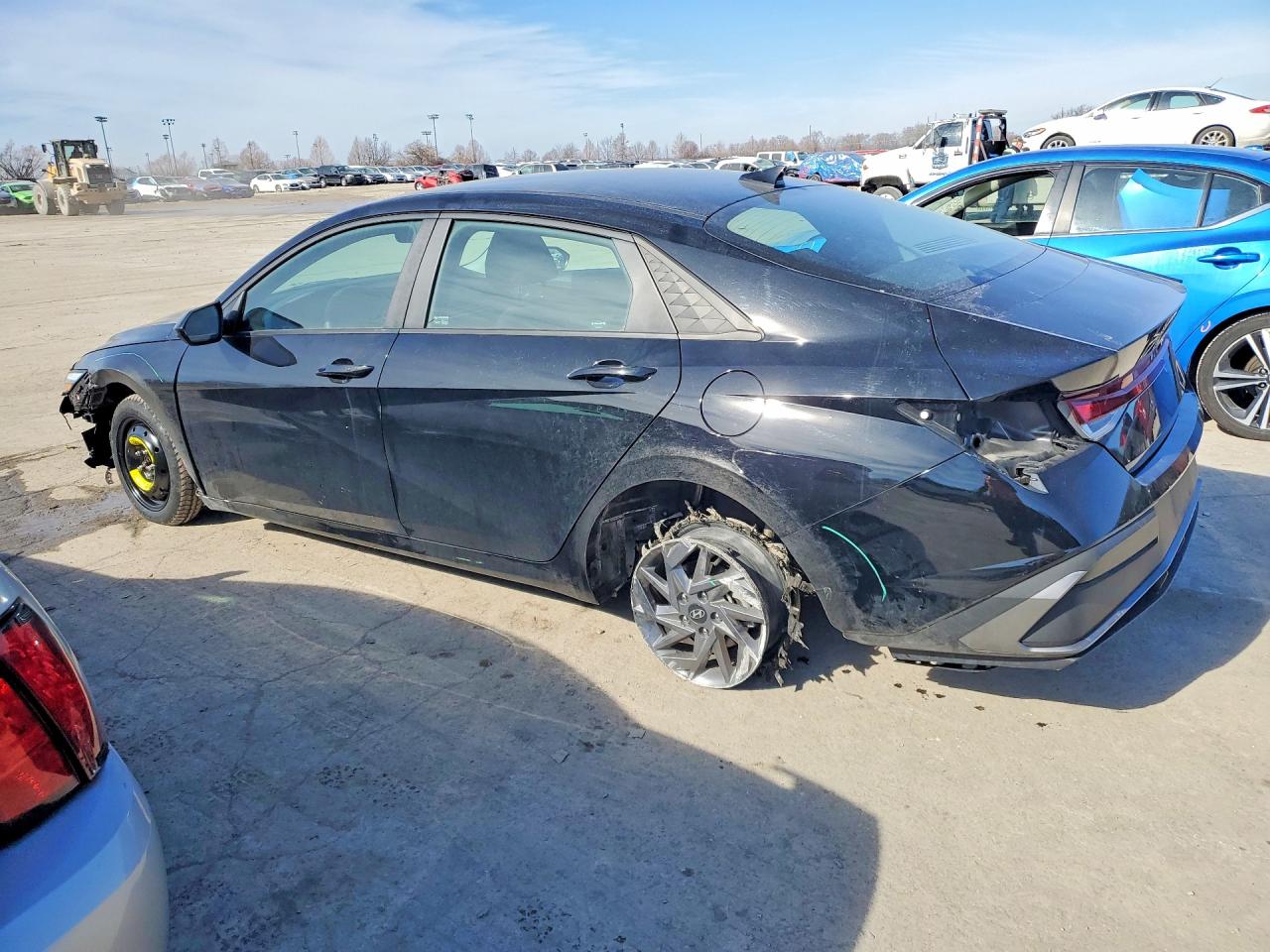 2024 HYUNDAI ELANTRA SEL photo 2