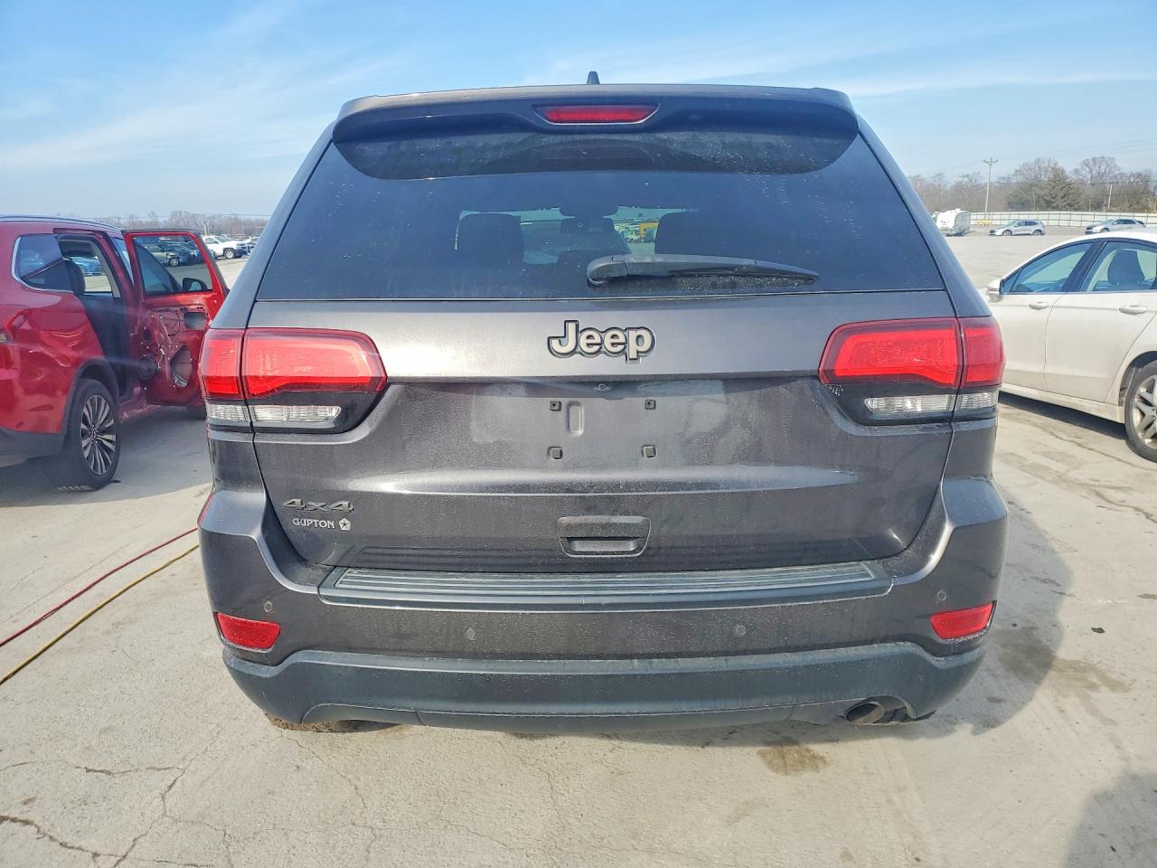 2016 JEEP GRAND CHEROKEE LAREDO photo 11