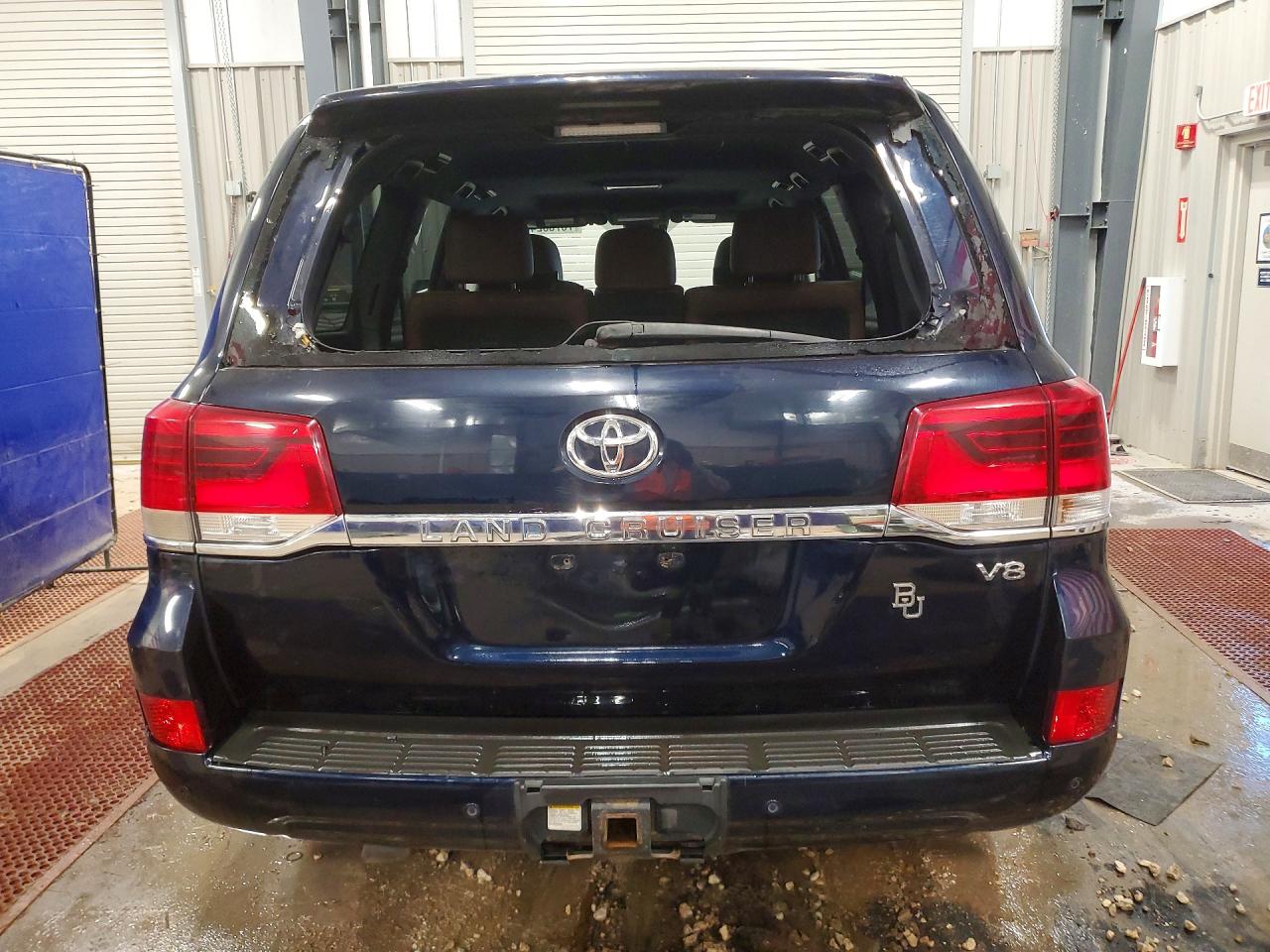 2016 TOYOTA LAND CRUISER BASE photo 16