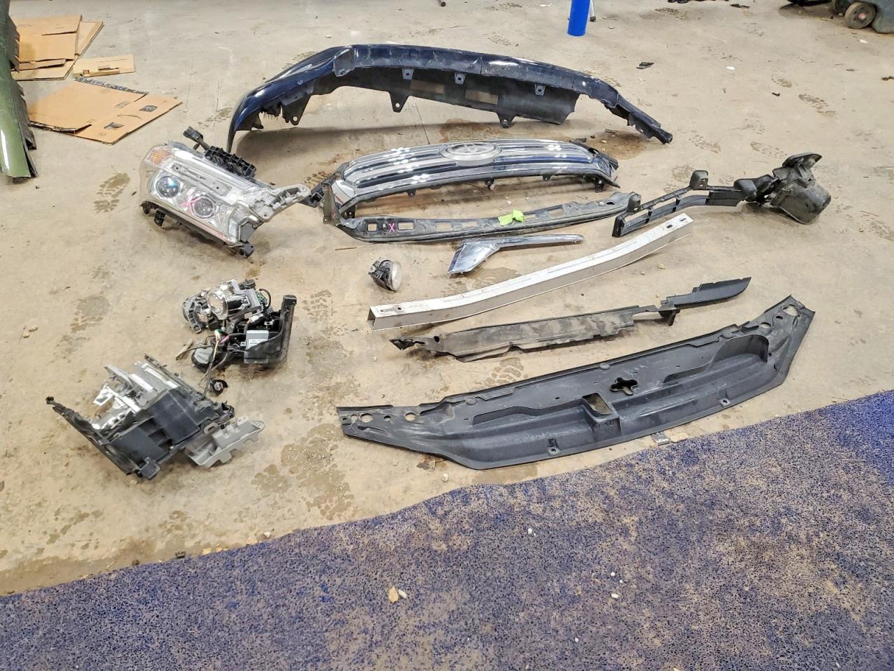 2016 TOYOTA LAND CRUISER BASE photo 37