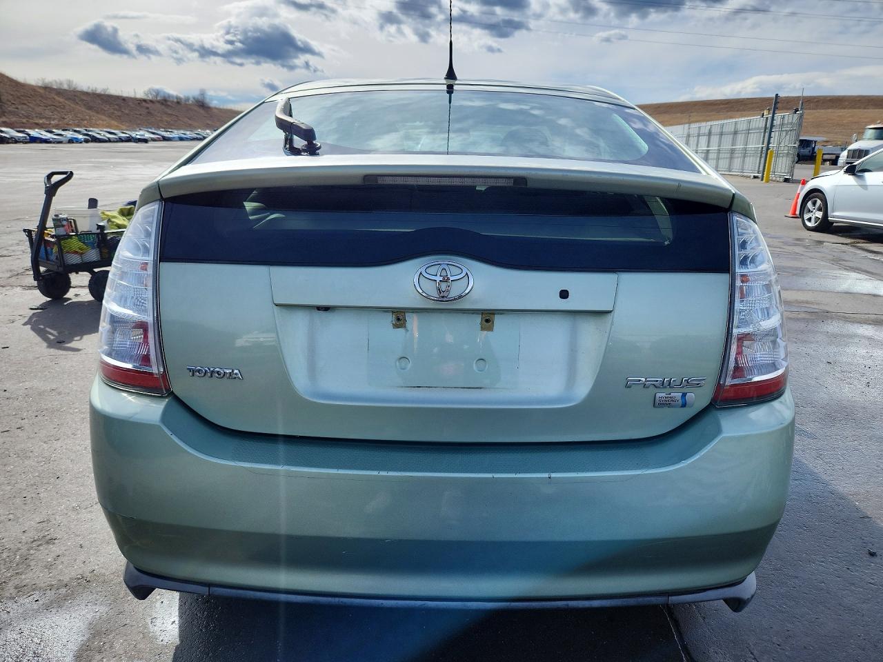 2009 TOYOTA PRIUS BASE photo 6