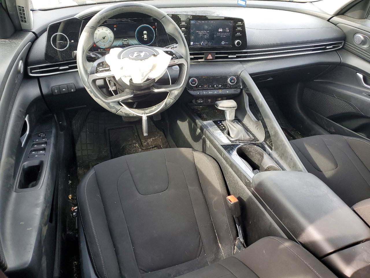 2021 HYUNDAI ELANTRA SEL photo 22