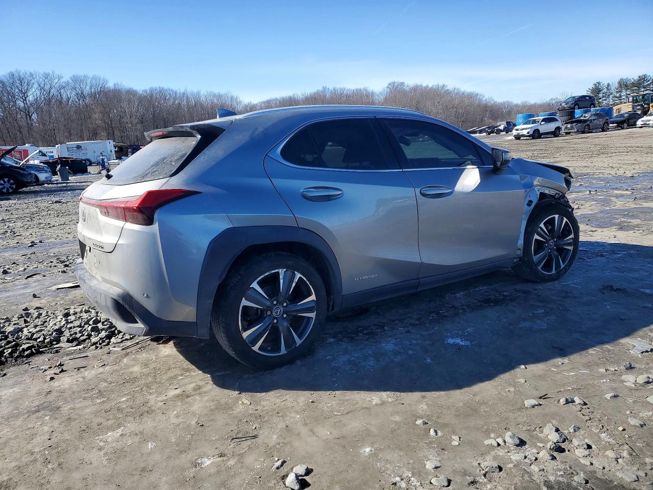 2021 LEXUS UX 250H photo 3