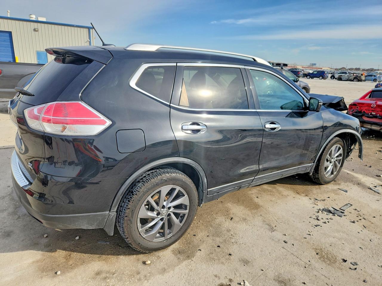 2016 NISSAN ROGUE SL photo 3