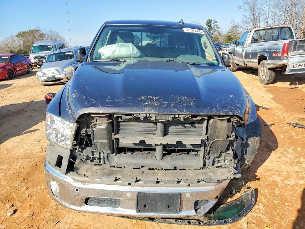 2016 RAM 1500 SLT photo 9