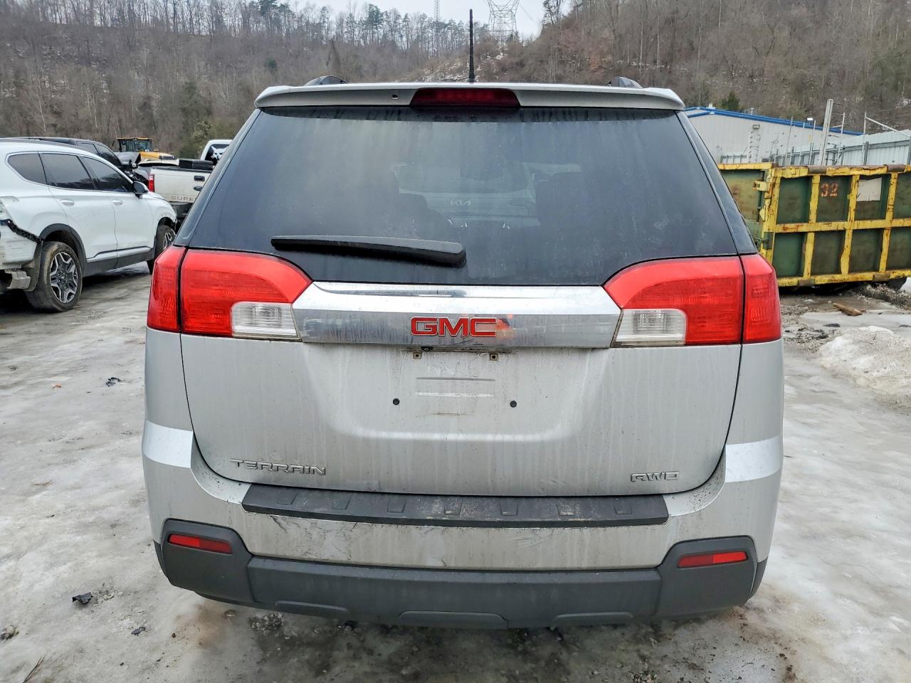 2013 GMC TERRAIN SLE photo 16