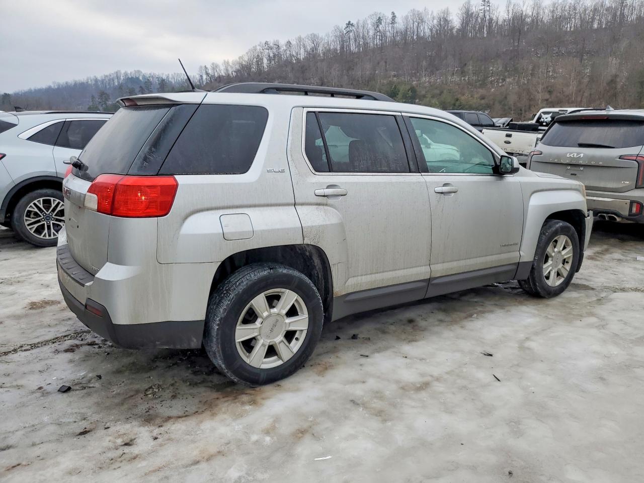 2013 GMC TERRAIN SLE photo 7