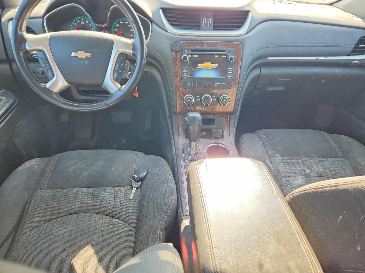 2014 CHEVROLET TRAVERSE LT photo 8