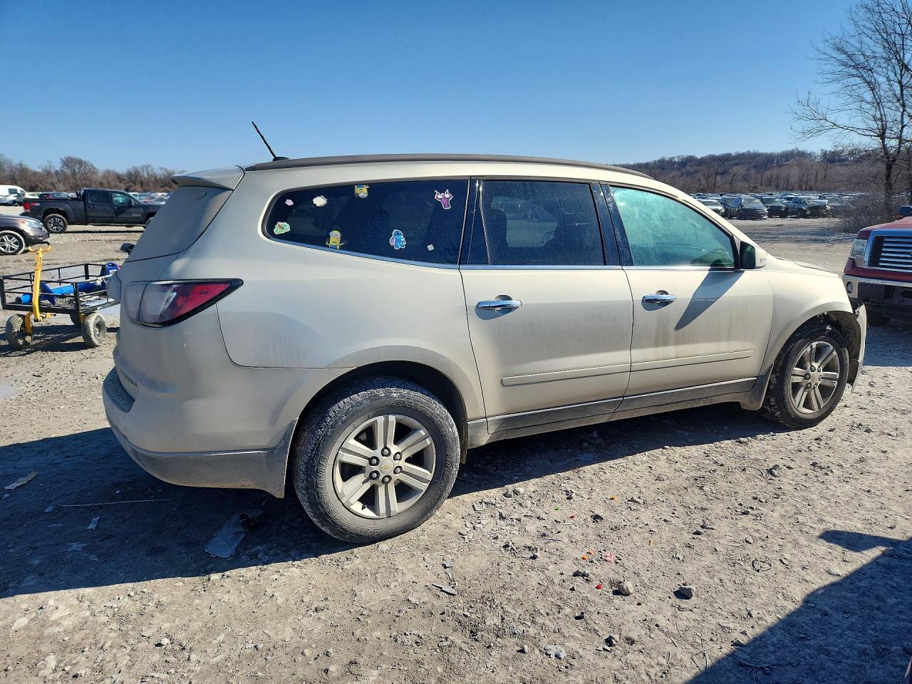 2014 CHEVROLET TRAVERSE LT photo 3