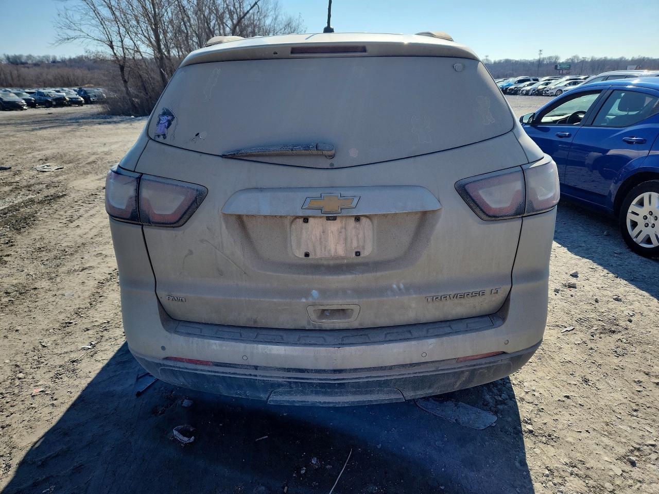2014 CHEVROLET TRAVERSE LT photo 6