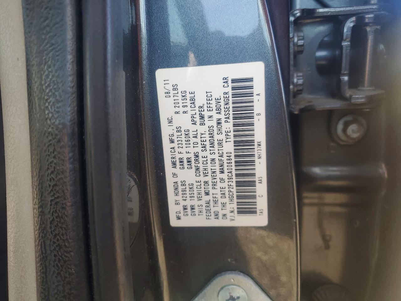 2012 HONDA ACCORD LX photo 12