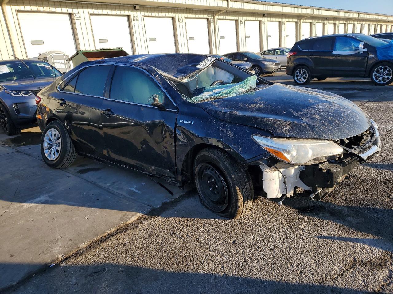 2017 TOYOTA CAMRY photo 4