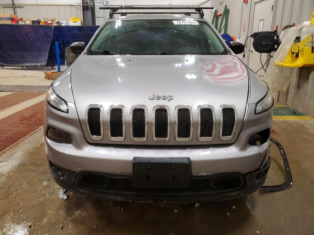 2015 JEEP CHEROKEE SPORT photo 5