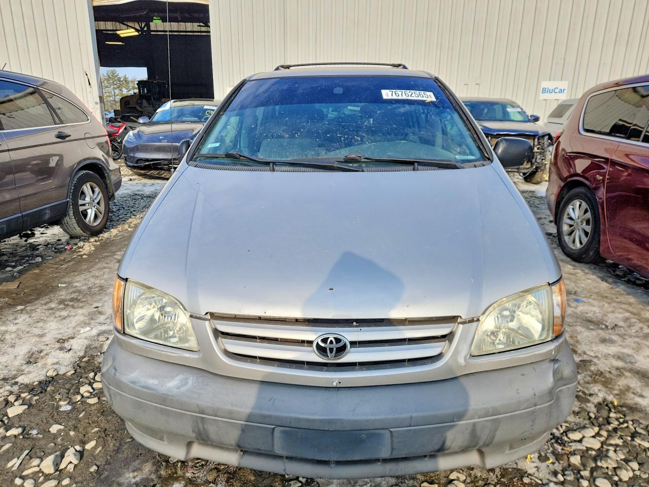 2003 TOYOTA SIENNA CE photo 9