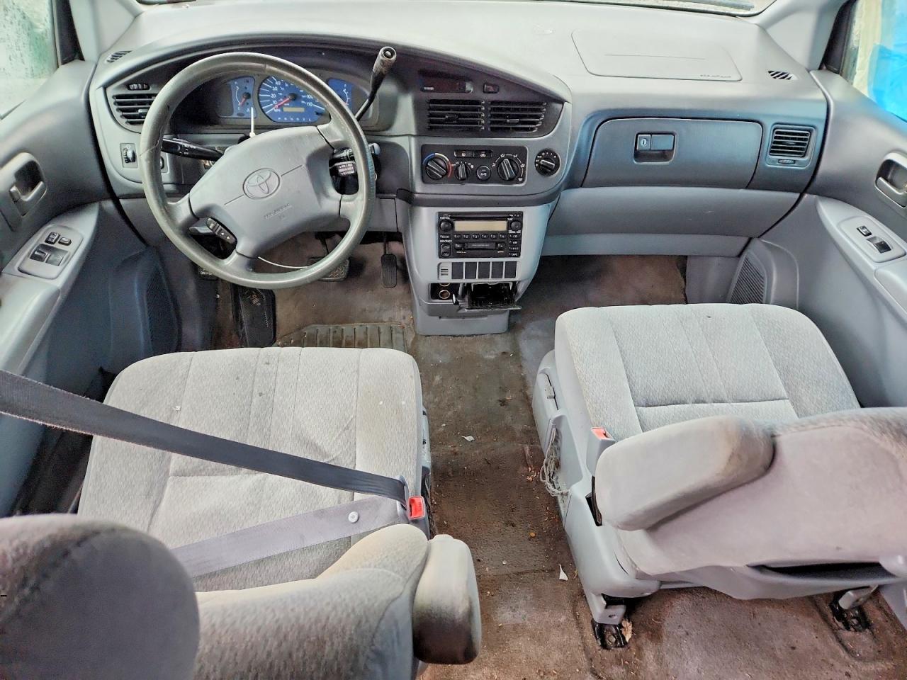 2003 TOYOTA SIENNA CE photo 15