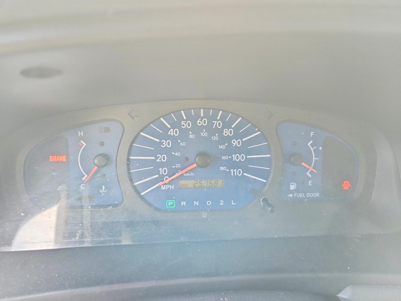 2003 TOYOTA SIENNA CE photo 17