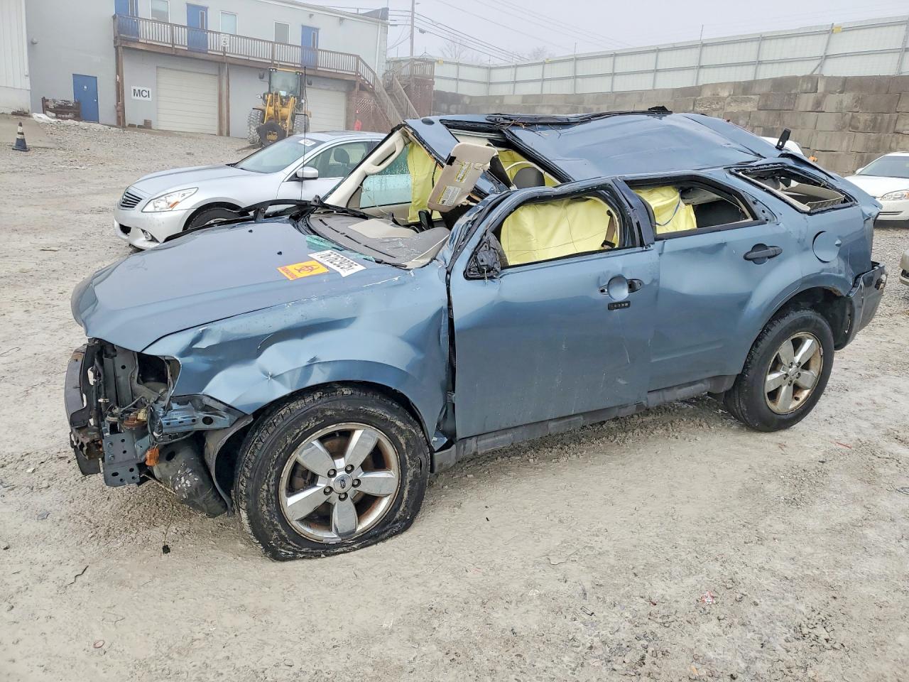 2010 FORD ESCAPE