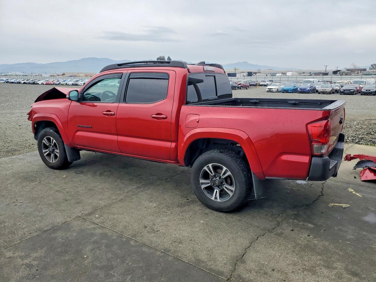 2017 TOYOTA TACOMA DOUBLE CAB photo 2