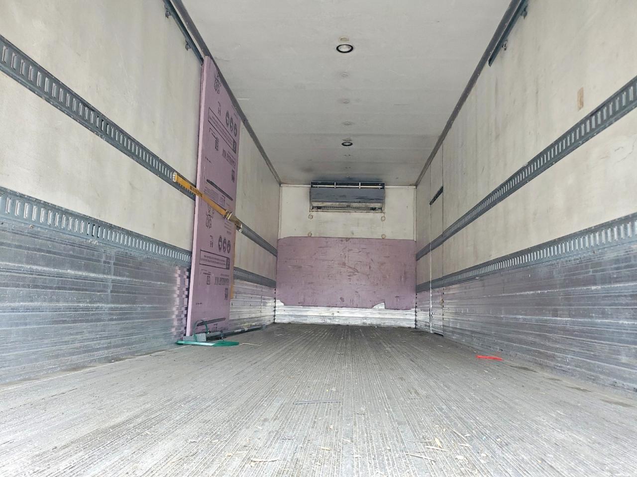 2015 FREIGHTLINER BUSINESS CLASS M2 REFRIGERATED BOX TRUCK photo 28