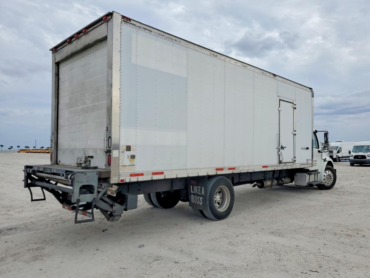 2015 FREIGHTLINER BUSINESS CLASS M2 REFRIGERATED BOX TRUCK photo 7