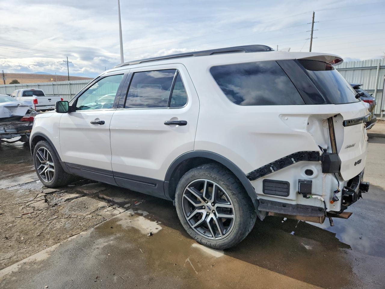2017 FORD EXPLORER SPORT photo 3