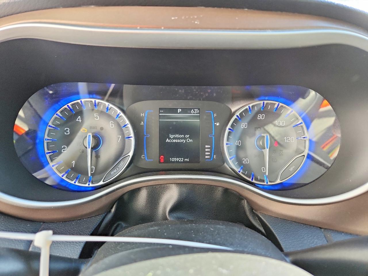 2020 CHRYSLER VOYAGER LXI photo 17