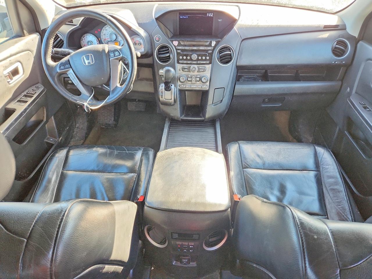 2015 HONDA PILOT EXL photo 8