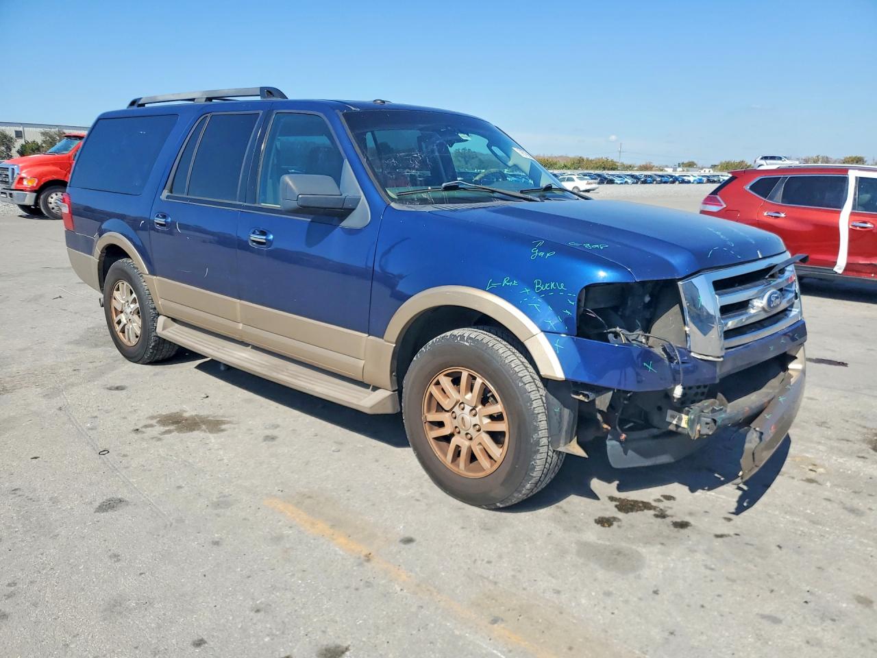 2011 FORD EXPEDITION EL XLT photo 4