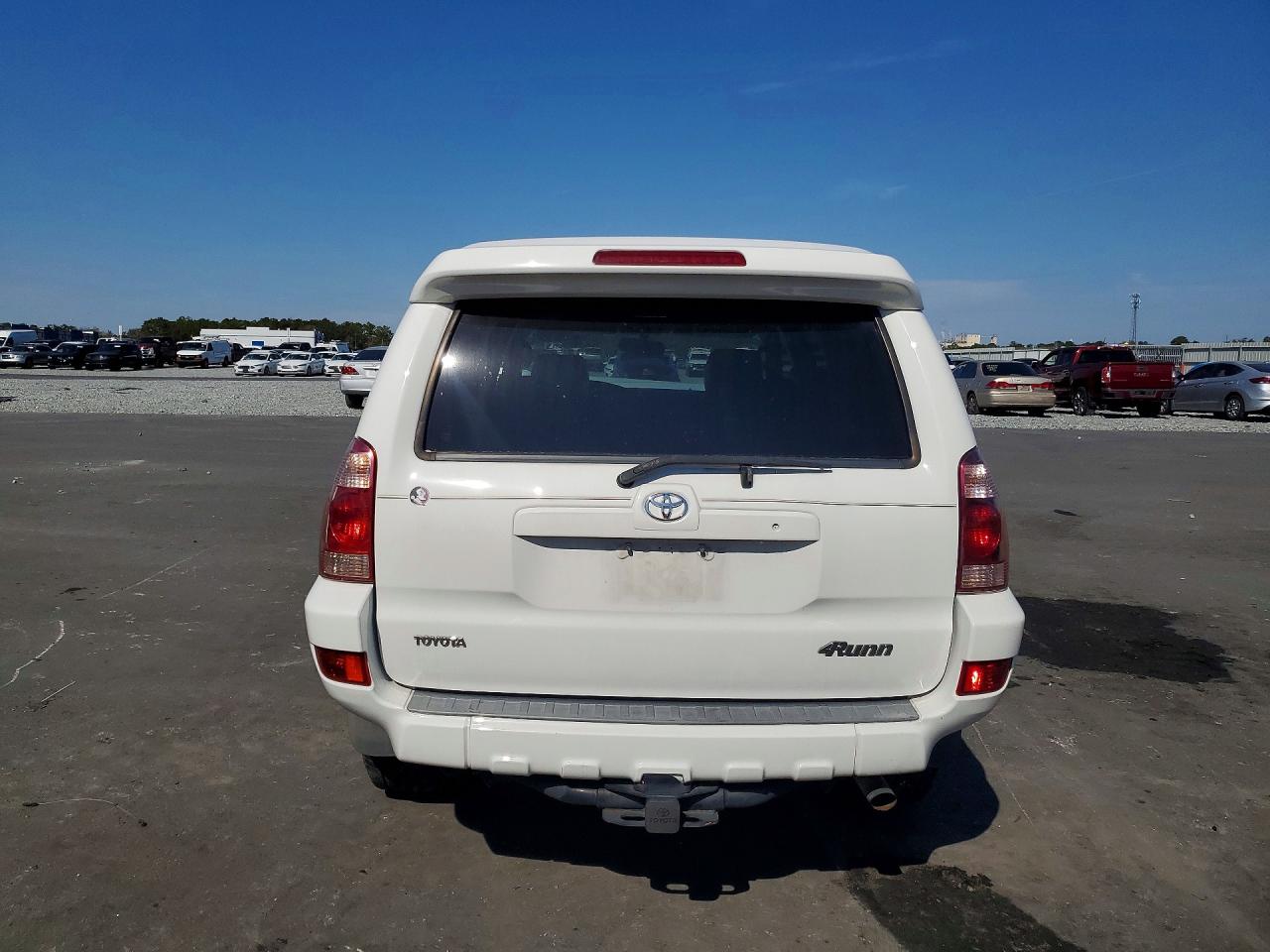 2005 TOYOTA 4RUNNER SR5 photo 11