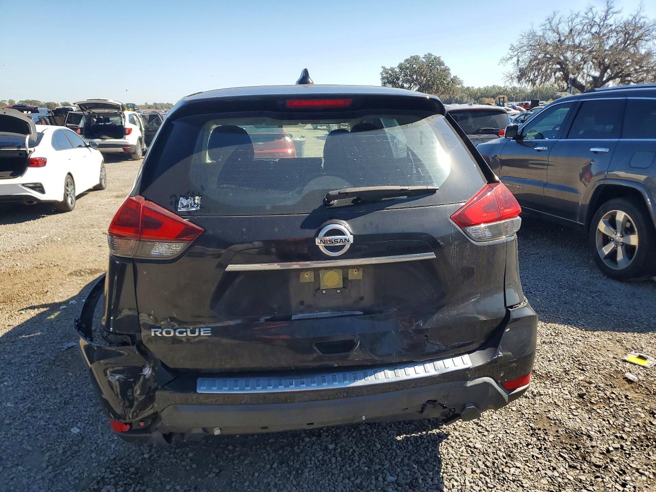 2018 NISSAN ROGUE S photo 11