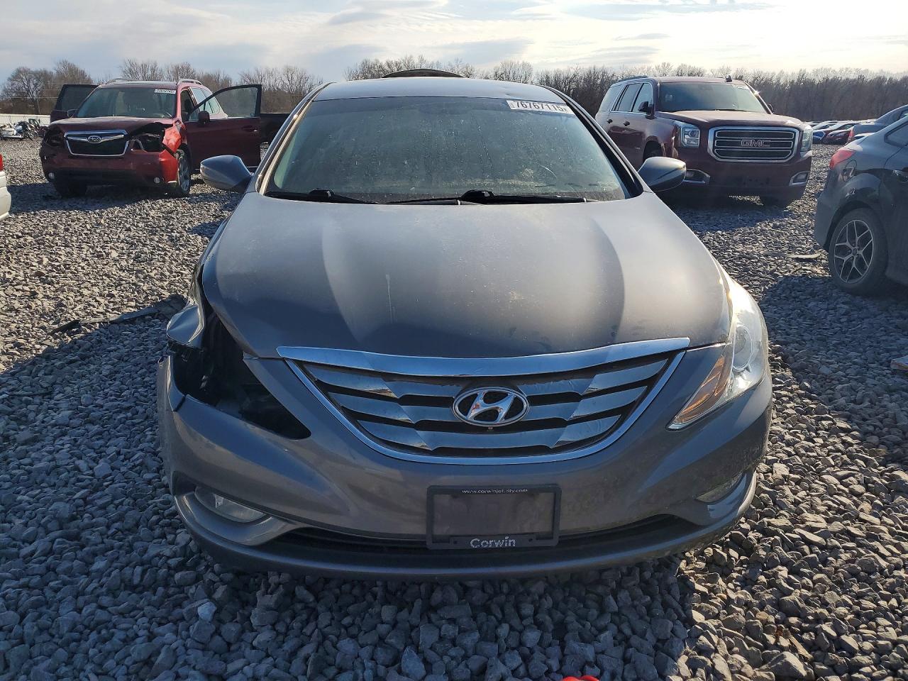 2013 HYUNDAI SONATA SE photo 5