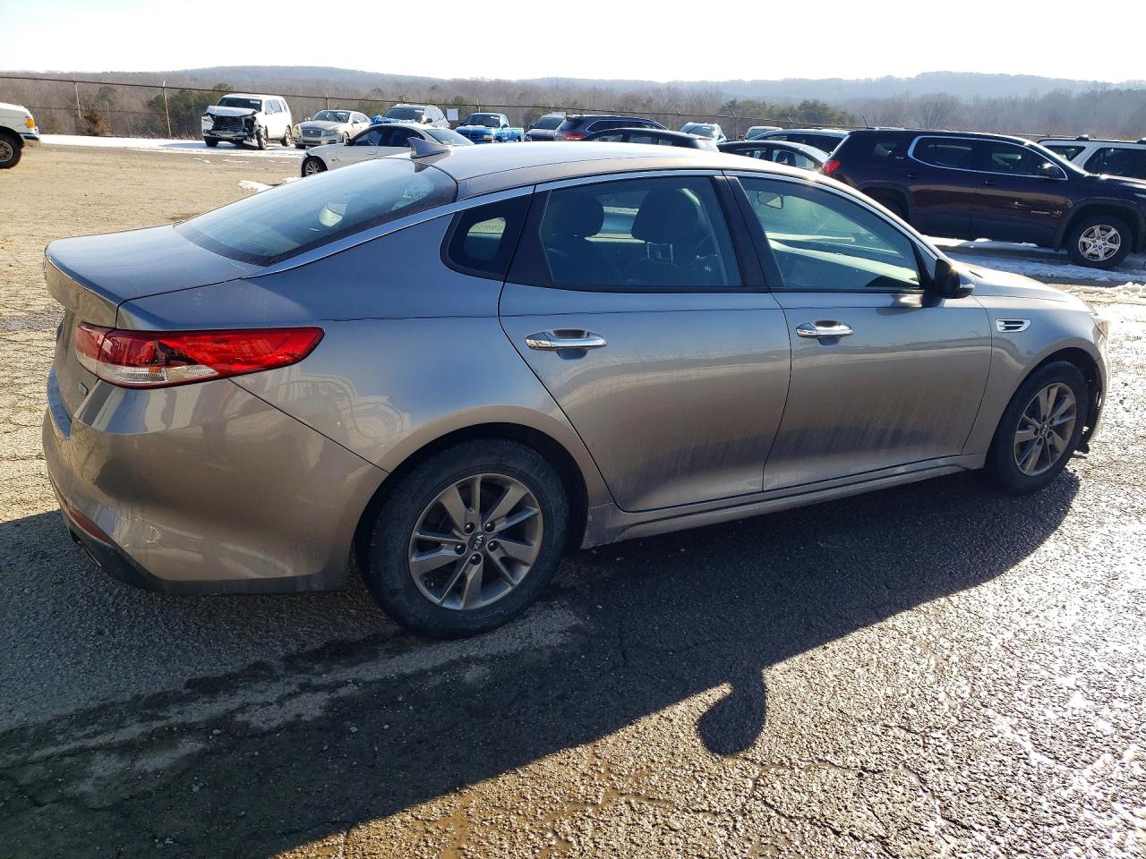 2018 KIA OPTIMA photo 3