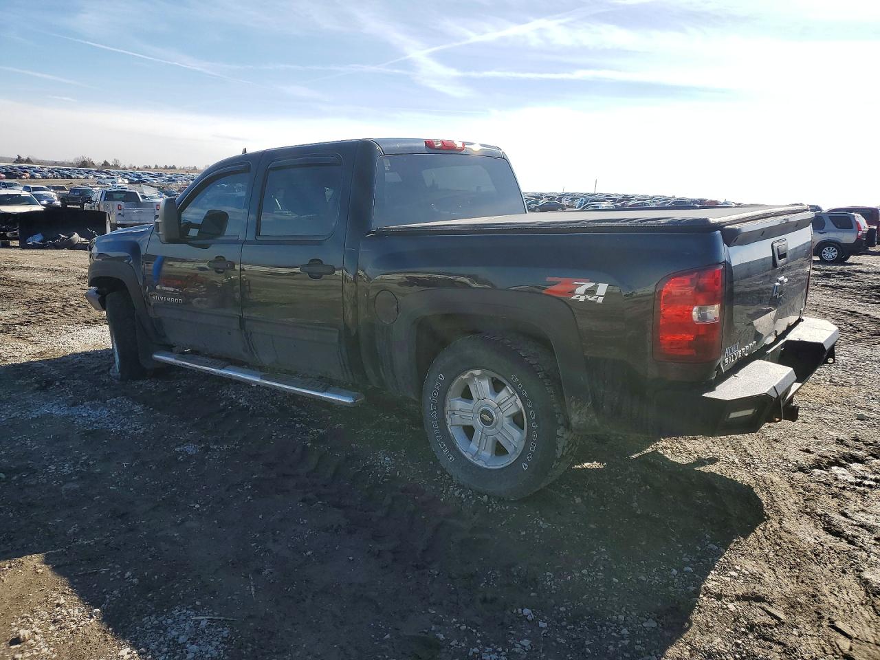 2010 CHEVROLET SILVERADO K1500 LT photo 2