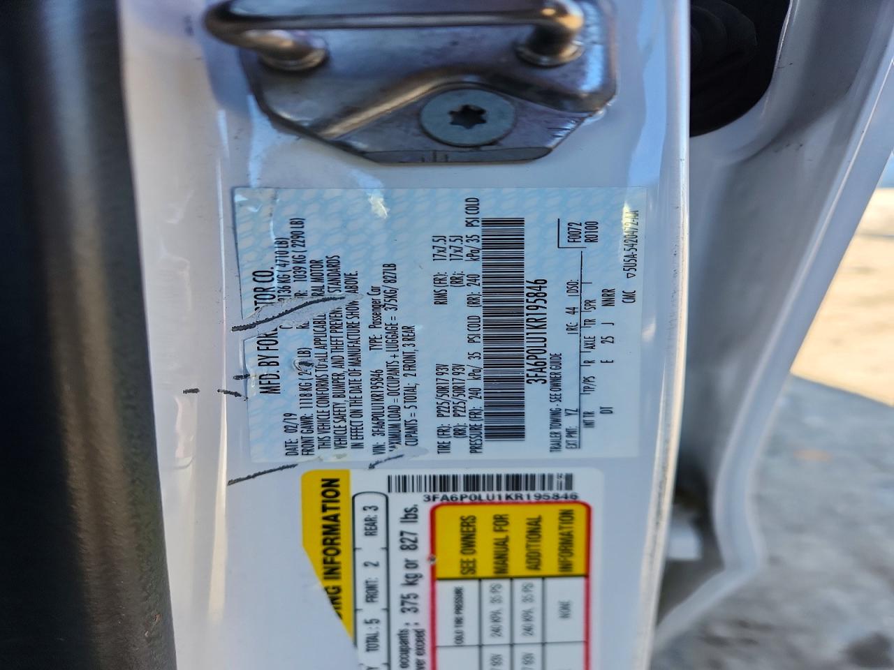 2019 FORD FUSION SE photo 12