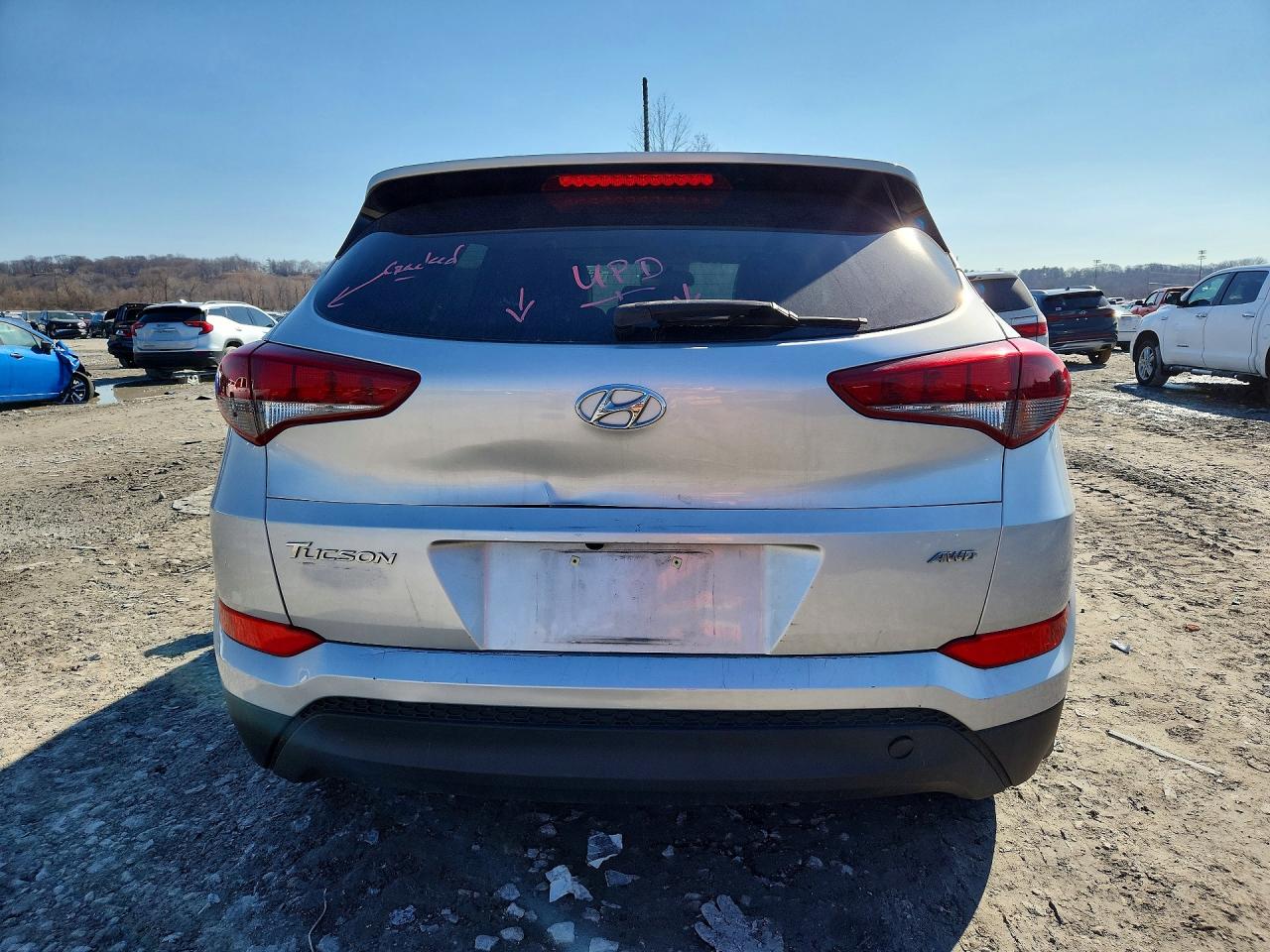 2018 HYUNDAI TUCSON SE photo 6