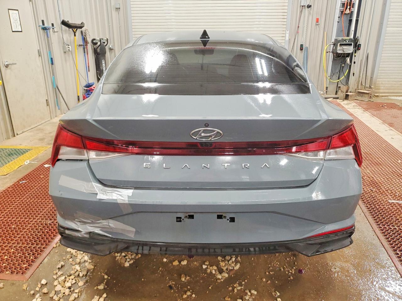 2021 HYUNDAI ELANTRA SEL photo 6