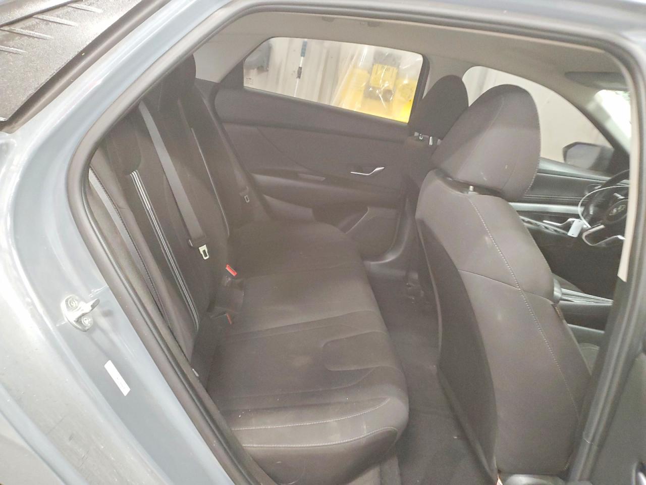2021 HYUNDAI ELANTRA SEL photo 10