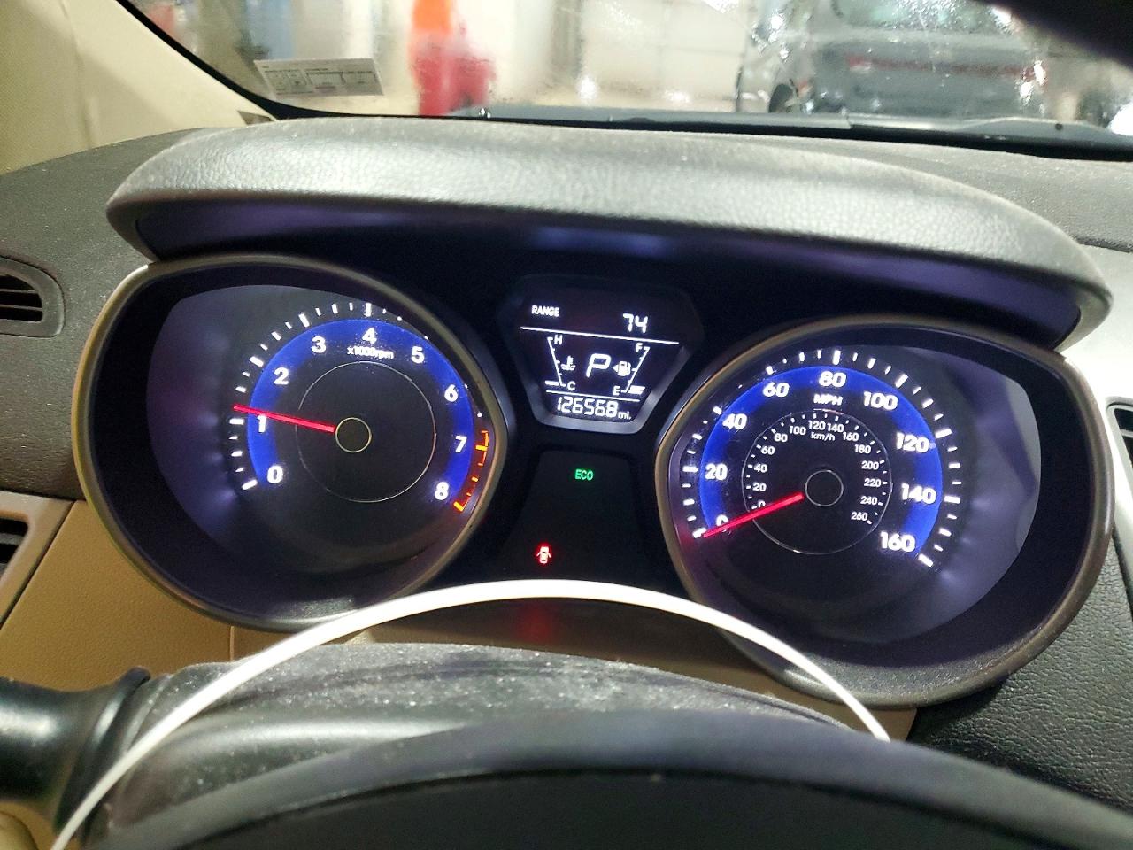 2016 HYUNDAI ELANTRA SE photo 9