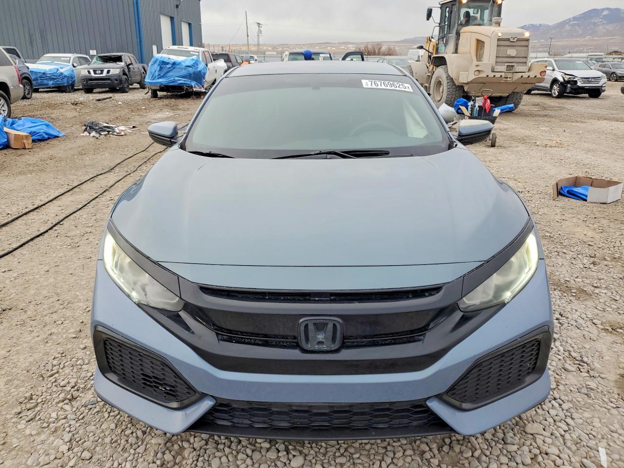 2017 HONDA CIVIC LX photo 5