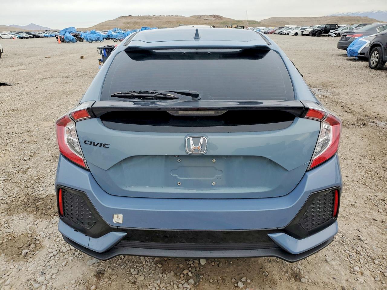 2017 HONDA CIVIC LX photo 6