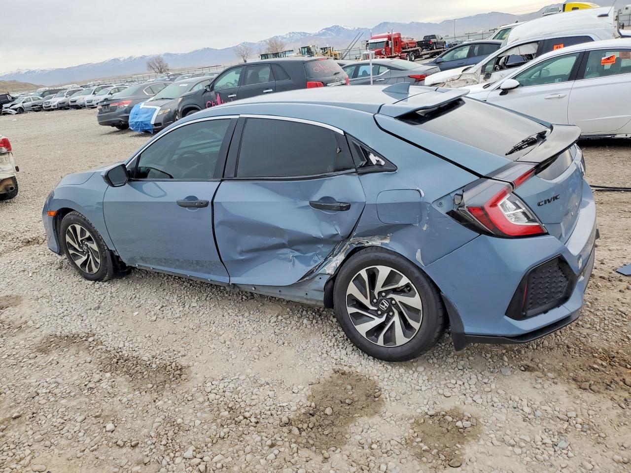 2017 HONDA CIVIC LX photo 2