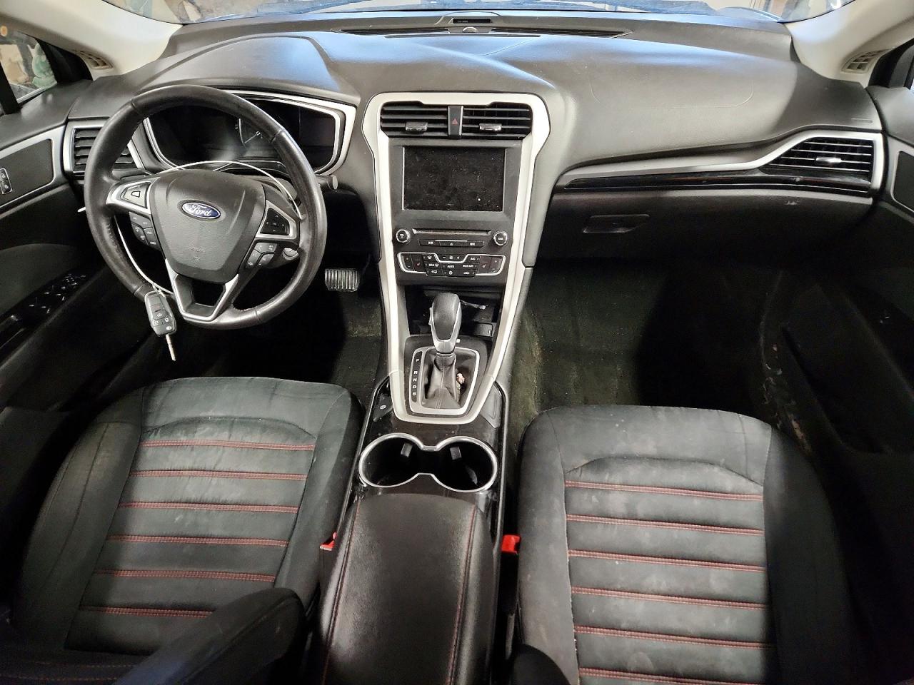2016 FORD FUSION SE photo 8