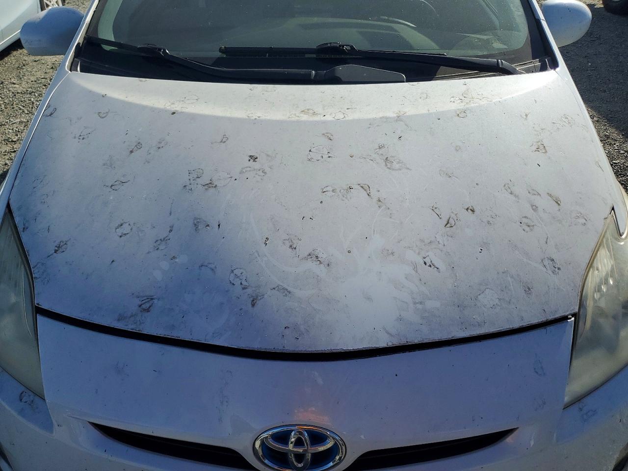 2011 TOYOTA PRIUS photo 11