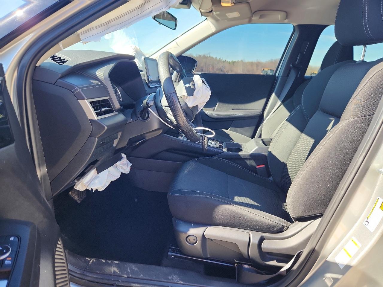 2024 MITSUBISHI OUTLANDER ES photo 19