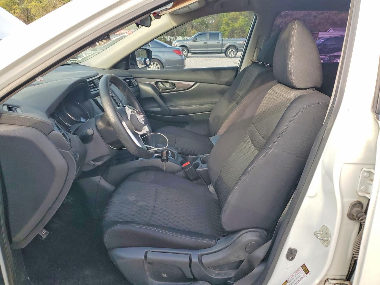 2020 NISSAN ROGUE S photo 13