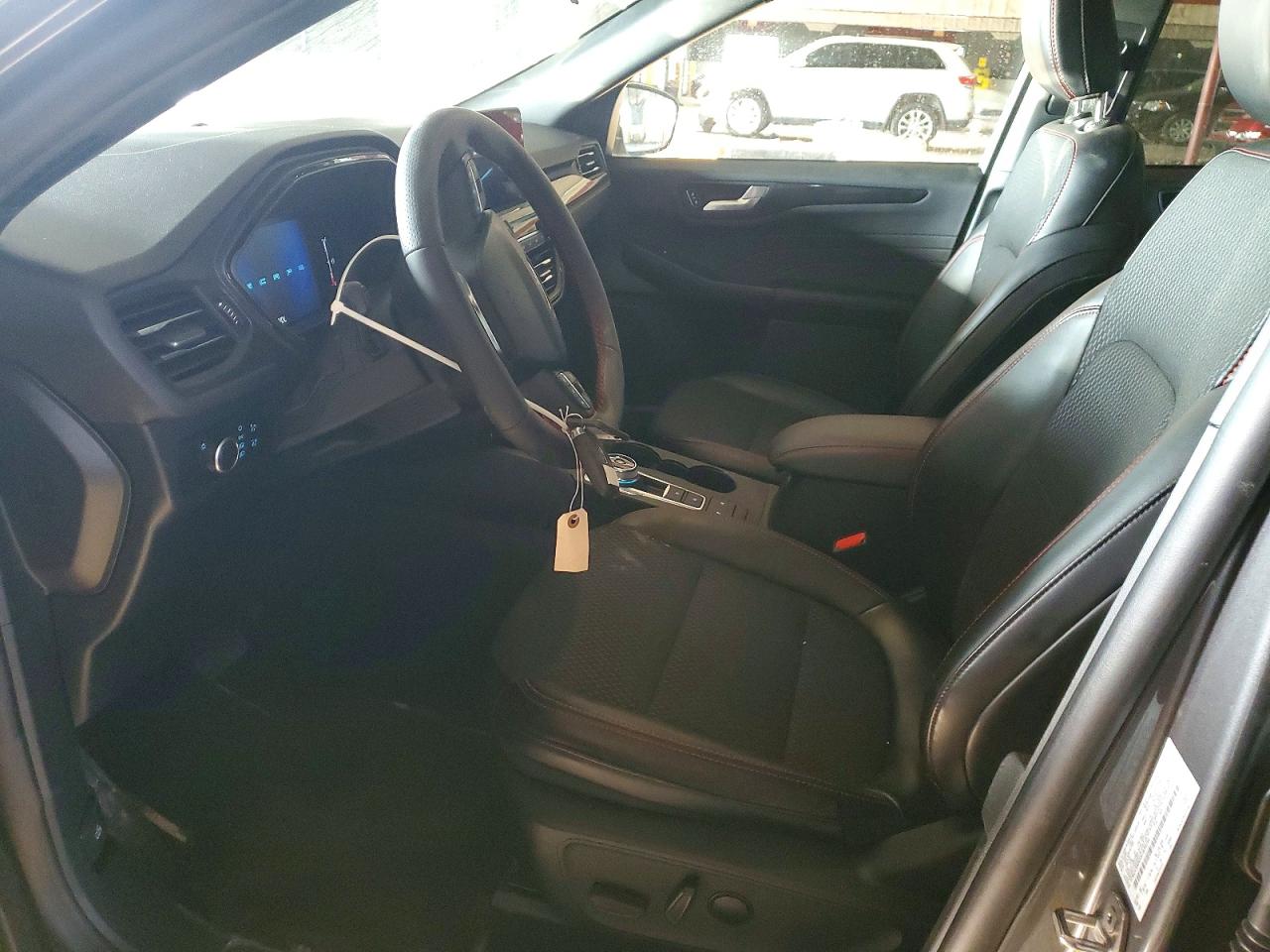 2025 FORD ESCAPE ST LINE photo 13