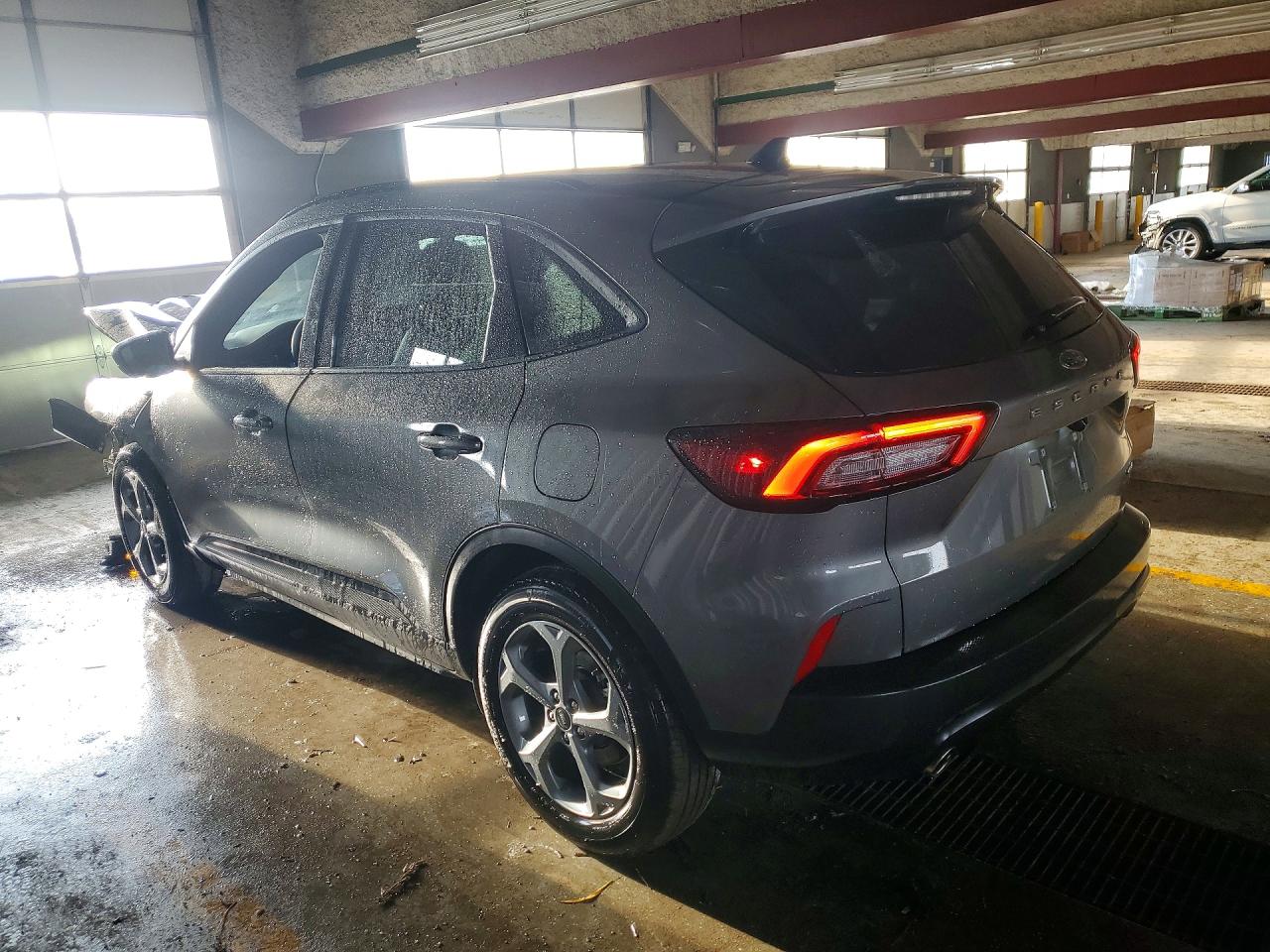 2025 FORD ESCAPE ST LINE photo 3