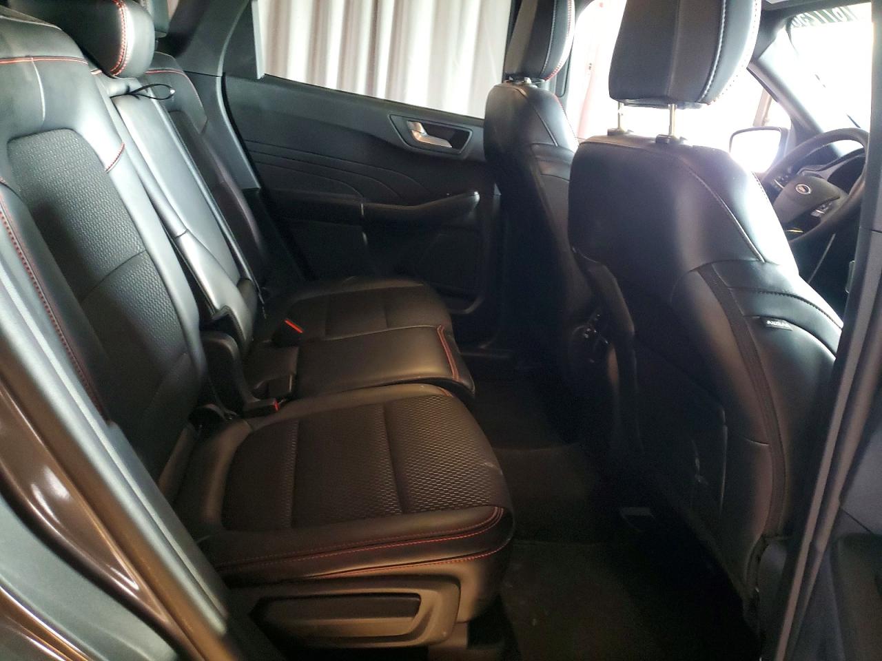 2025 FORD ESCAPE ST LINE photo 21