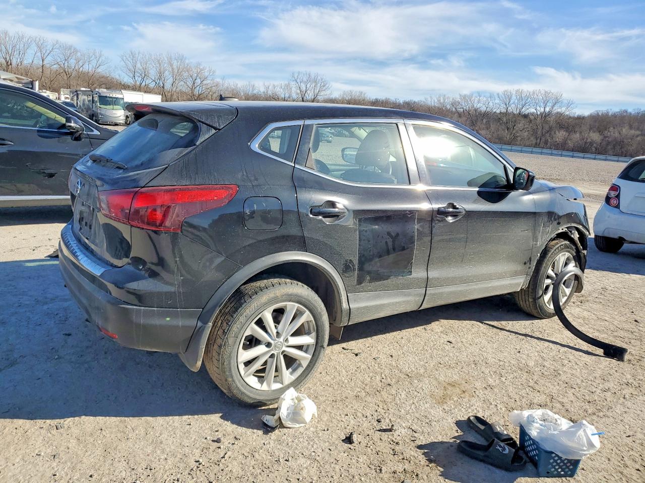 2018 NISSAN ROGUE SPORT S photo 3